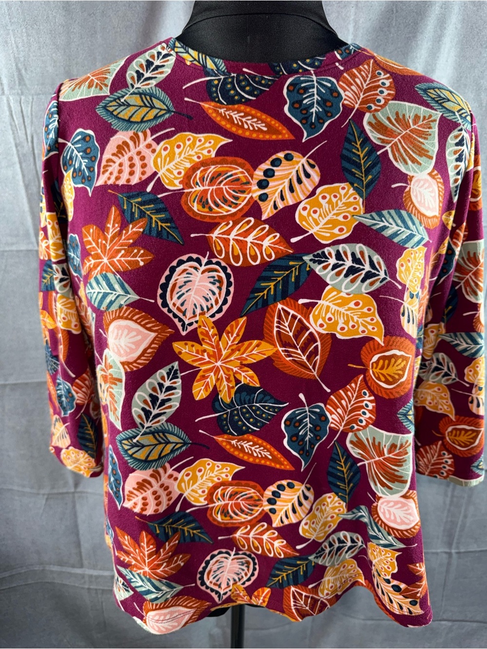 3042-Kim Rogers Burgundy Leaf Print Long Sleeve Top